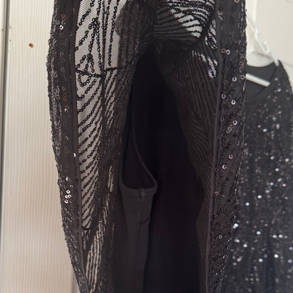 Elegant Black Asymmetrical Sequin Dress - Picture 6 of 9